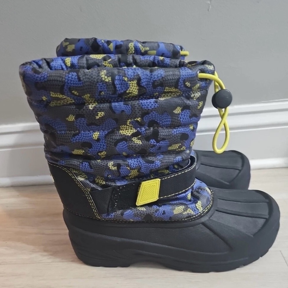 Kids Winter & Waterproof Athletech Unisex Snow Boots Color Black & Grey Size 5M
